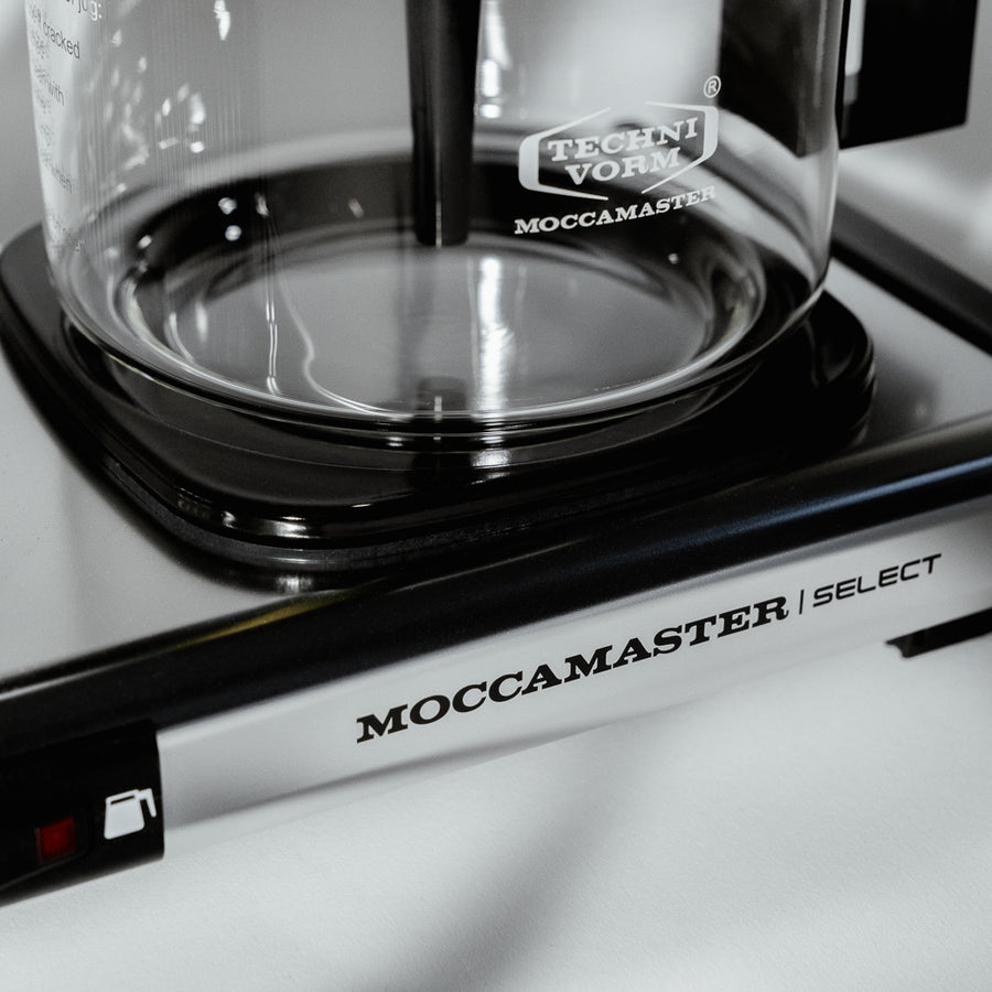 Moccamaster KBG Select Brushed close-up for jug